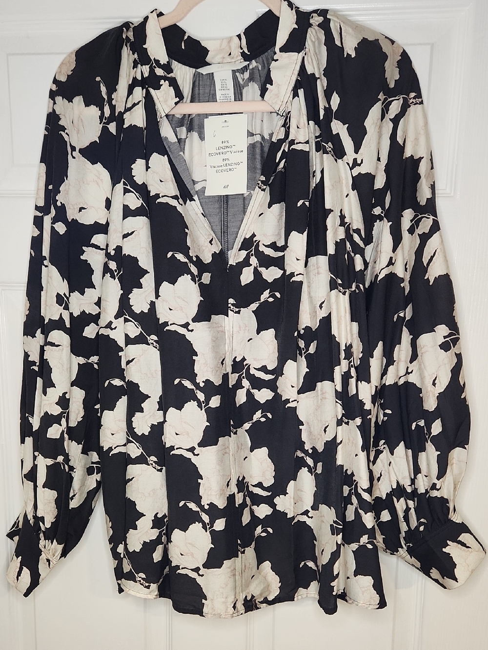 H&M Black and Cream Floral Top